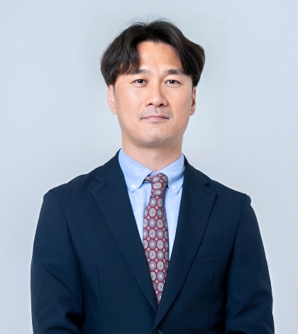 <span>株式会社Threelines Consulting</span><span>代表取締役</span> 河村 原野